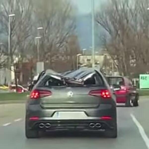 BIO JE GLAVNA ATRAKCIJA NA PUTU: Svi su gledali u njega iz JEDNOG RAZLOGA (VIDEO)