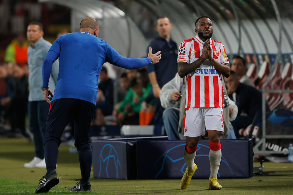 KANGA SE NA SRPSKOM OBRATIO NAVIJAČIMA ZVEZDE: "Došao je težak period, potrebni ste nam..."