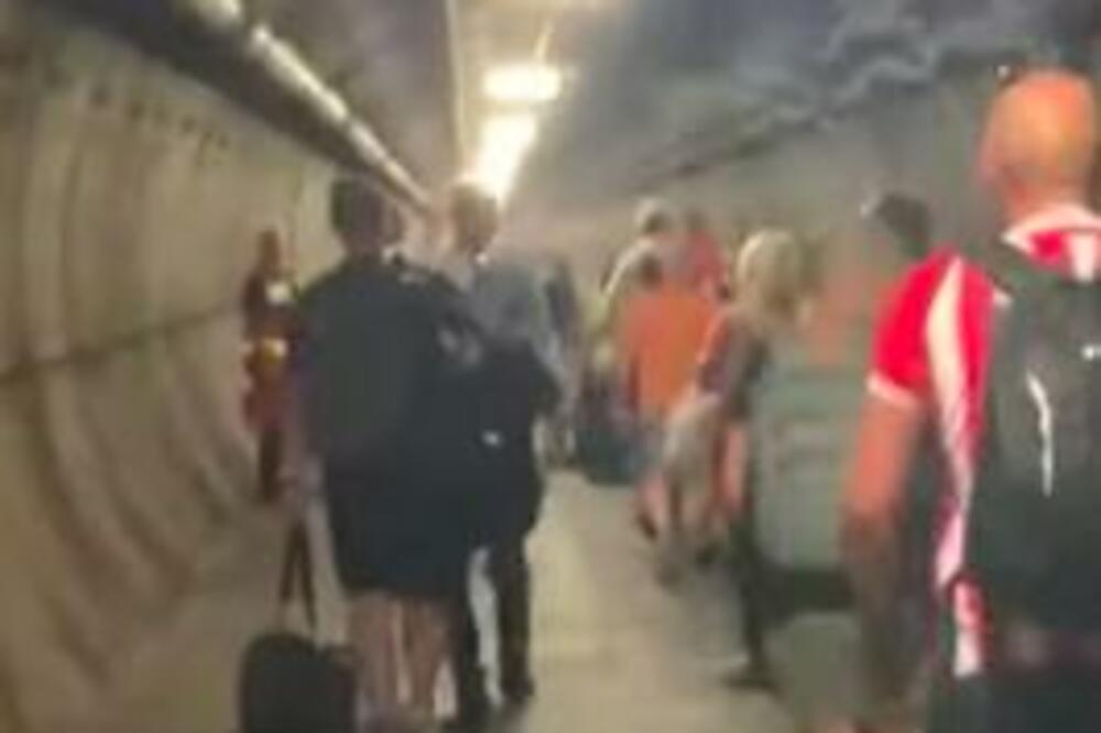 DRAMA POD LAMANŠEM: Ljudi satima bili ZAROBLJENI u tunelu! (VIDEO)