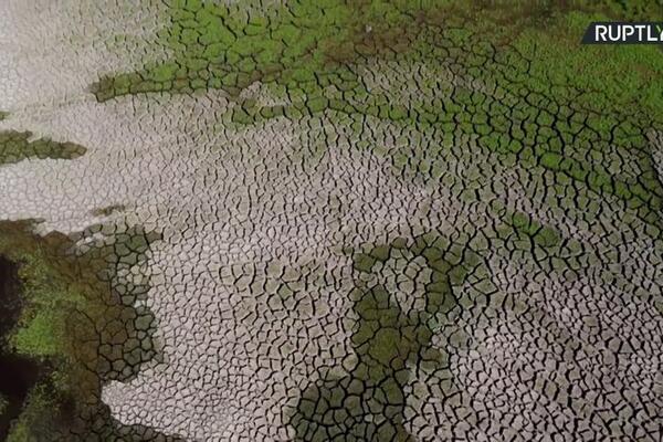 REKORDNA SUŠA, KAKVA NIJE VIĐENA 1.000 GODINA, OTKRILA RUŠEVINE STAROG GRADA: Neverovatni prizori u Evropi (FOTO)