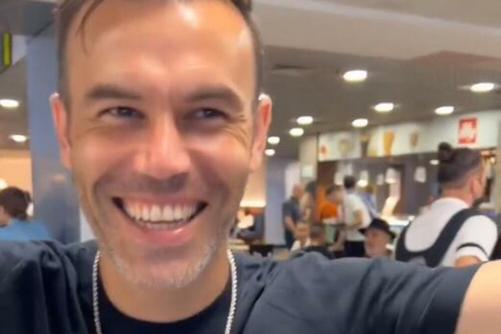 NATHO PLESAO OD SREĆE: Igrači Partizana i Makabija se sreli na aerodromu! (VIDEO)