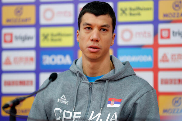 VLADIMIR LUČIĆ BEZ DLAKE NA JEZIKU O VELIKOJ "LOVI" U SRPSKOJ KOŠARCI: U moje vreme to nije bilo...