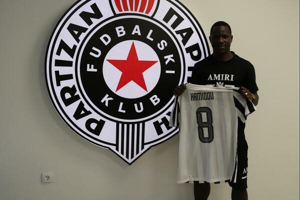 TRAORE ZVANIČNO POTPISAO! Partizan završio posao oko fudbalera kog je platio 700.000 evra! (FOTO)