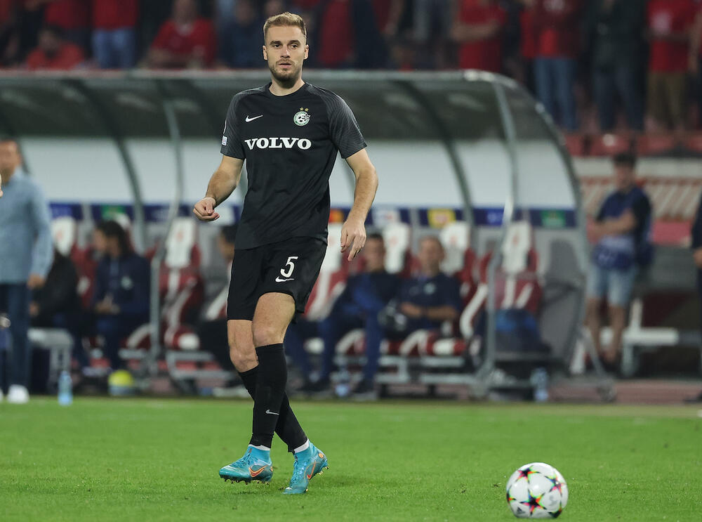 Bogdan Planić na utakmici Crvene zvezde i Makabija