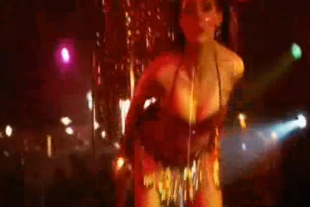 SE*S SKANDAL TRESE DRŽAVU: Isplivao PO*NO SNIMAK POZNATE GLUMICE, niko ne veruje sopstvenim očima! (VIDEO 18+)