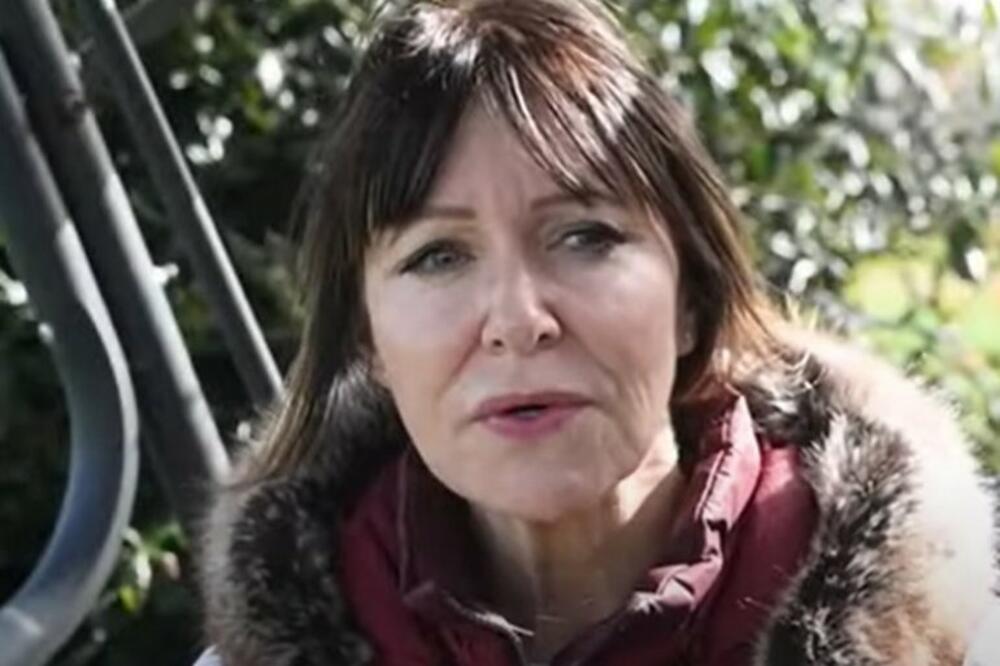 "SILOVAO ME JE GODINAMA BRUTALNO, VRIŠTALA SAM": Jezivi detalji ODNOSA SA OCEM OD KOJIH ĆE VAM BITI MUKA