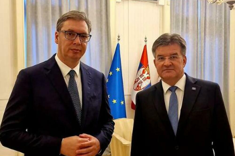 Vučić se sastao sa Miroslavom Lajčakom