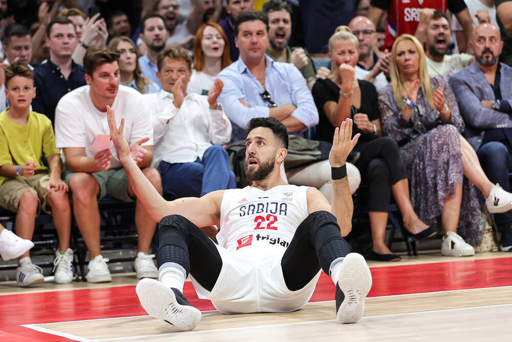 Dejan Bodiroga, Vasilije Micić, Dragan Bjelogrlić, Milan Aleksić