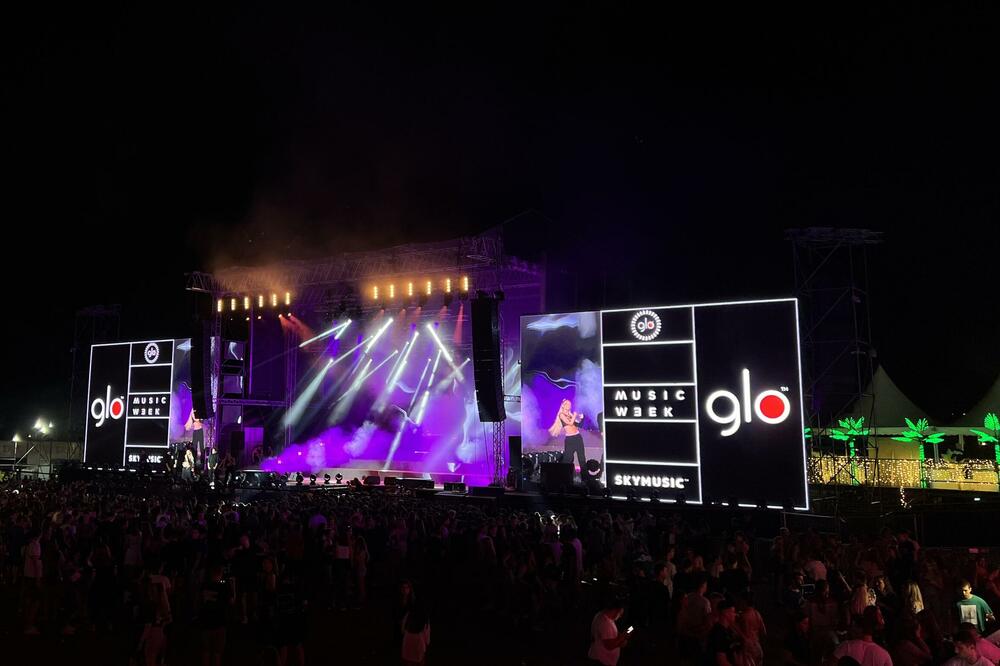 POČEO MUSIC WEEK: Među brojnim posetiocima sreli smo i OVU poznatu pevačicu