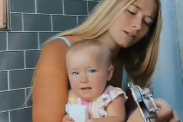 PODELILA TRAUMATIČNO ISKUSTVO SA POROĐAJA PA ZAPALILA MREŽE: Šok šta je doktor URADIO, da li je ovo MOGUĆE? VIDEO