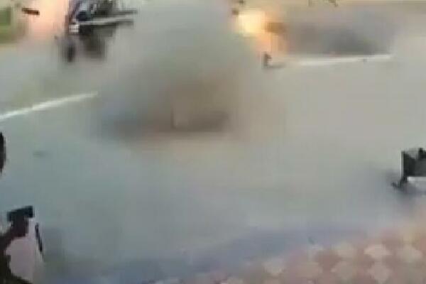 ISPLIVAO JEZIV SNIMAK LIKVIDACIJE BIVŠEG UKRAJINSKOG ZVANIČNIKA: Gledajte na svoju ODGOVORNOST! (UZNEMIRUJUĆ VIDEO)