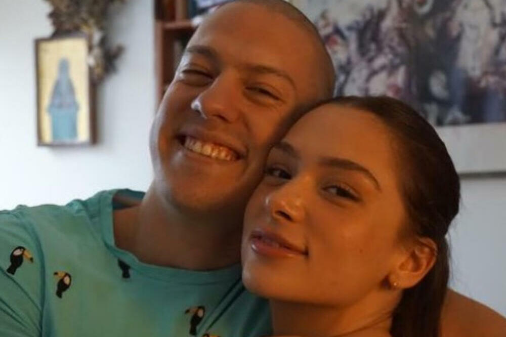 POJAVIO SE SNIMAK INCIDENTNA U BEOGRADU NA KOM SU BAKA PRASE I ANJA: Pogledajte o čemu je reč (VIDEO)