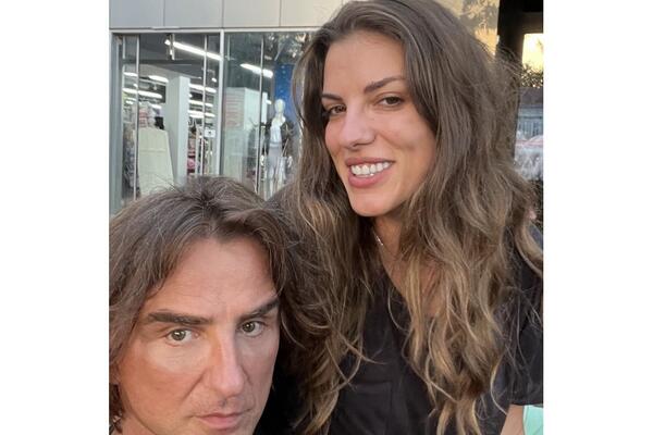 OVA DEVOJKA JE ŽELJKU MITROVIĆU PRVA UKRALA SRCE: Njena lepota je NEVEROVATNA, zove je "SANDRICA MOJA"!