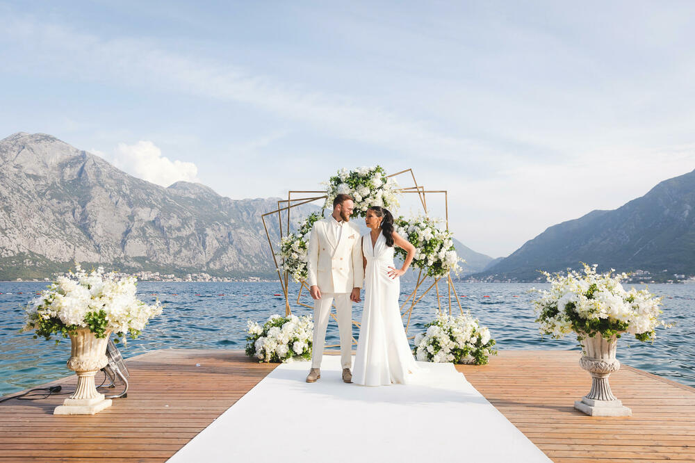 PEVAČ DANIJEL ALIBABIĆ POSTAO OTAC PO DRUGI PUT: Otkriven je i pol BEBE