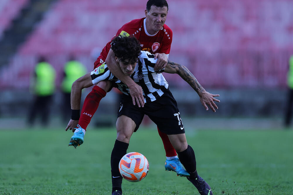 SUDIJSKI EKSPERT SMATRA DA JE PARTIZAN TREBALO DA OSTANE SA 10 IGRAČA: Radnički ozbiljno oštećen!