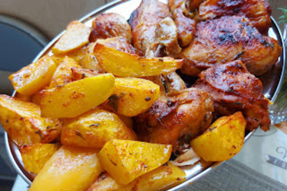 STAVITE BATAKE I KROMPIRE U KEFIR I IZNENADIĆETE SE KOLIKO DOBAR RUČAK IMATE: Obavezno dodajte i 1 žuti začin