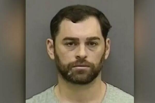 NAPUSTIO ŽENU DA BI SE NAŠAO SA NJOM: Zbog PROSTITUTKE debelo nagrabusio, evo šta se desilo na MEDENOM MESECU!