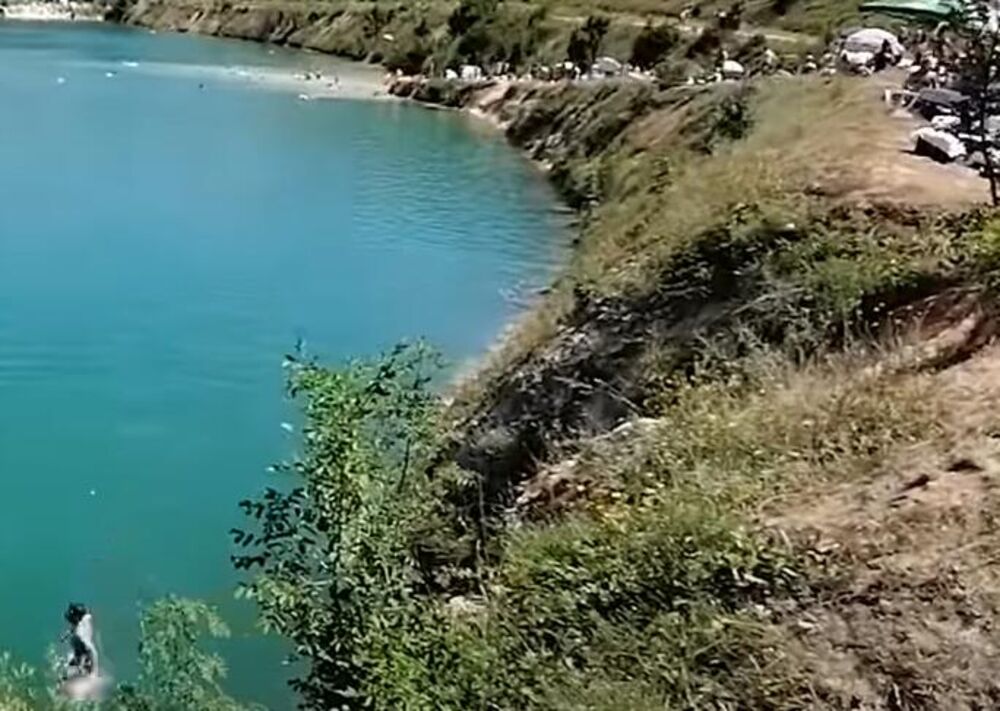Bešenovačko jezero