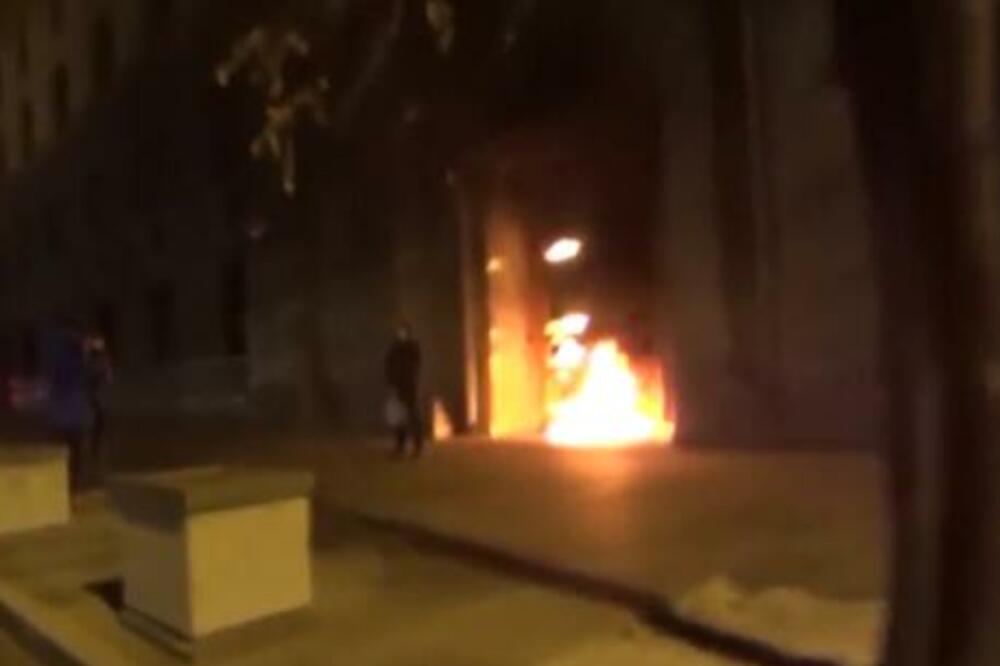 PENZIONERKA ZAPALILA AUTO PUTINOVOM GENERALU: Elena mu se OSVETILA, čeka je OZBILJNA KAZNA! (VIDEO)