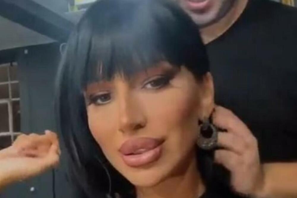 DEVOJKU SA FOTKE ZNA CELA SRBIJA, SVI PRIČAJU O NJOJ, SAD JE SIGURNO NEĆETE PREPOZNATI: Napravila je PROMENU VEKA!