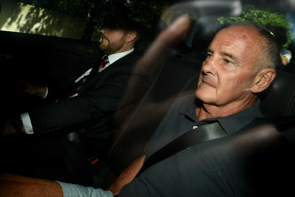 PROFESOR SPAVAO SA UČENICOM (16), PA POČINIO GNUSAN ZLOČIN: Njegova OPSEDNUTOST je prerasla u HOROR!