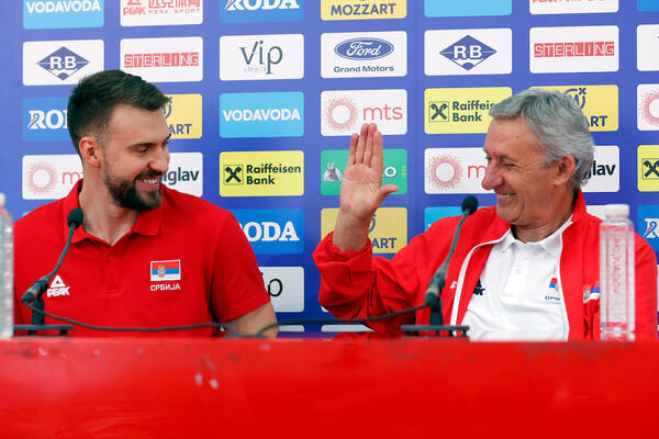 JOŠ SE NE ZNA KOJIH 12 KOŠARKAŠA PUTUJE ZA PRAG: Selektor opet odložio konačni spisak, ali je rekao kad će reći!