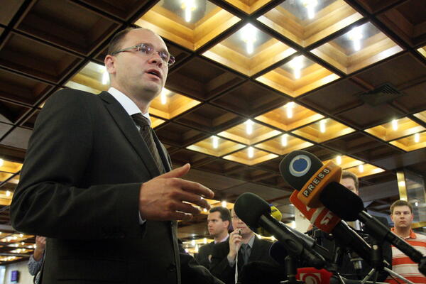 SLOVAČKI MINISTAR PODNEO OSTAVKU!