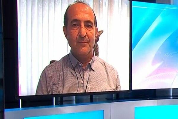 VODITELJ I VODITELJKA SE SNIMALI UŽIVO U PROGRAMU, A ONDA IH JE PREKINULA I ONA: Svet u neverici GLEDA (VIDEO)