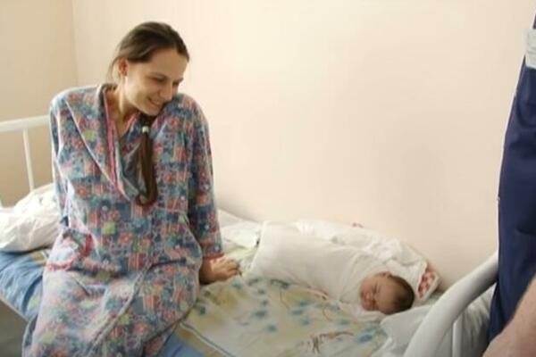 RODILA JE BEBU KAKVA SE RAĐA JEDNOM U 625 MILIONA: Nijednom za 9 meseci NIJE otišla kod DOKTORA, a onda usledio ŠOK