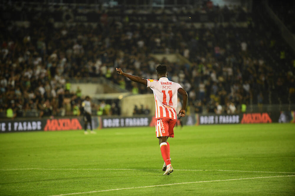 BUKARI ODUŠEVLJEN! Mislim da je ovo najlepši gol u mom životu!