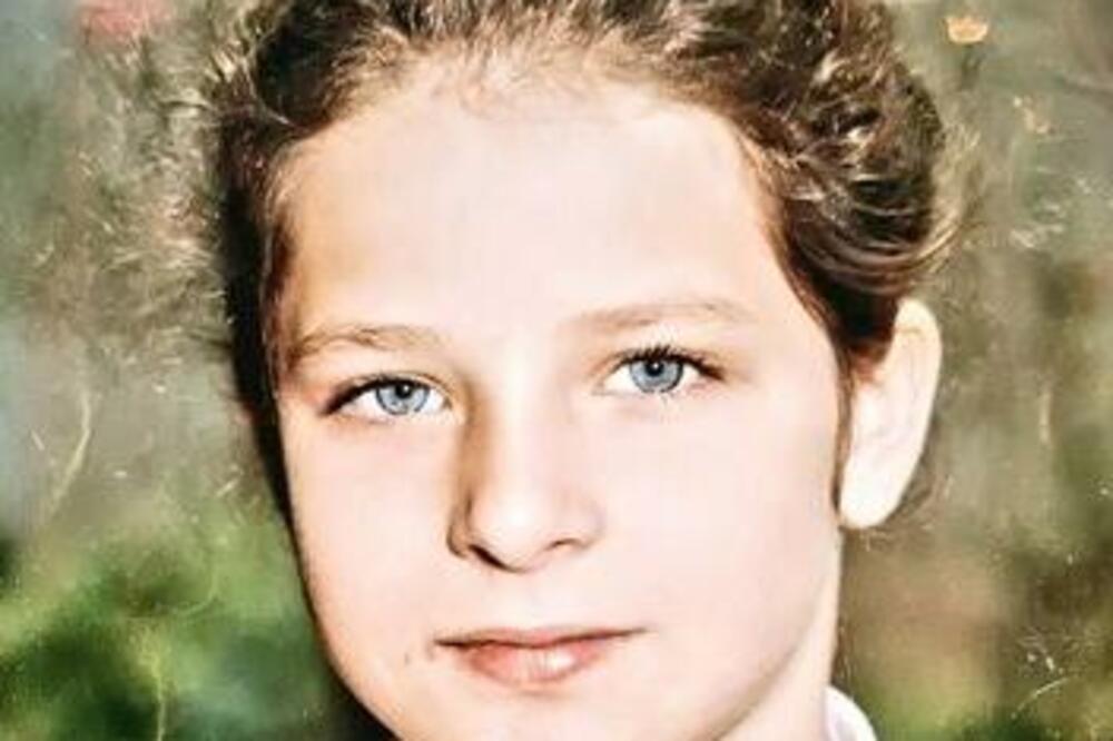 VODITELJKA DNK IZ ŠKOLSKE KLUPE! Bila je TITOVA PIONIRKA: "Učitelj me je zvao Sima"! (FOTO)