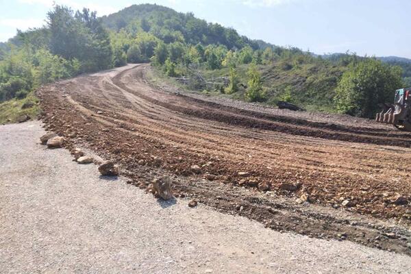 NAKON NEKOLIKO DECENIJA ASFALTIRA SE PUT DO VELIKE SRPSKE SVETINJE: Dobra vest za sve vernike (FOTO)