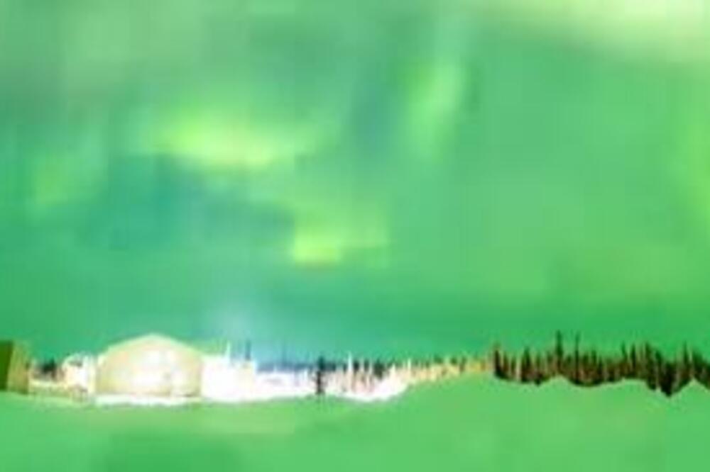 JEDAN OD NAJFASCINANTNIJIH PRIZORA NA SVETU UHVAĆEN KAMEROM: Nestvarna eksplozija SVETLOSTI na nebu! (VIDEO)