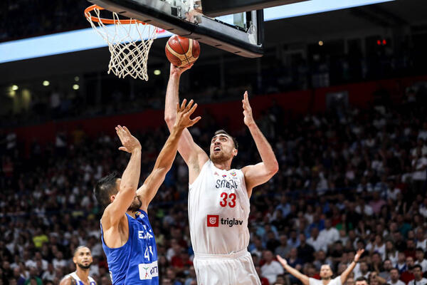 NIKOLA MILUTINOV DOŽIVEO JEZIV PEH! Srpski centar kao dete doneo NAJVAŽNIJU ODLUKU!