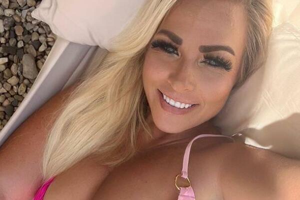 ISPLIVAO EKSPLICITAN SNIMAK UČITELJICE U JAVNOST: Evo šta je RADILA, svi NAVALILI kao LUDI (FOTO)