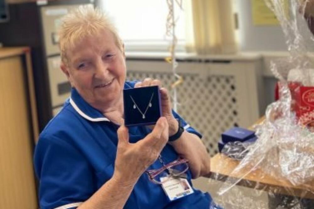 OVA MEDICINSKA SESTRA (80) ODBIJA DA ODE U PENZIJU: Pazite samo KAKVA PRIČA, NEVEROVATNO!