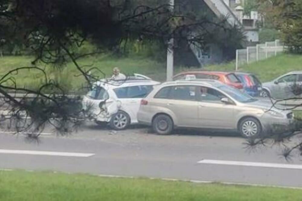 SUDAR 4 AUTOMOBILA NA NOVOM BEOGRADU: Saobraćaj znatno USPOREN! (VIDEO)