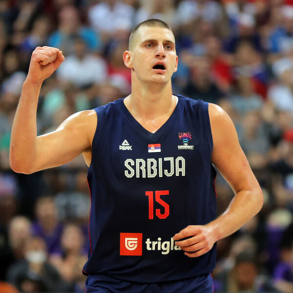 KOŠARKA JE LAKA KADA JE JOKIĆ IGRA! MVP pogađa iz svih pozicija! (VIDEO)