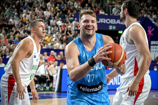 MNOGO LAKŠE NEGO U PRVOM KOLU! Dok Slovenija ima raspoloženog Luku Dončića ništa nije problem! (FOTO)