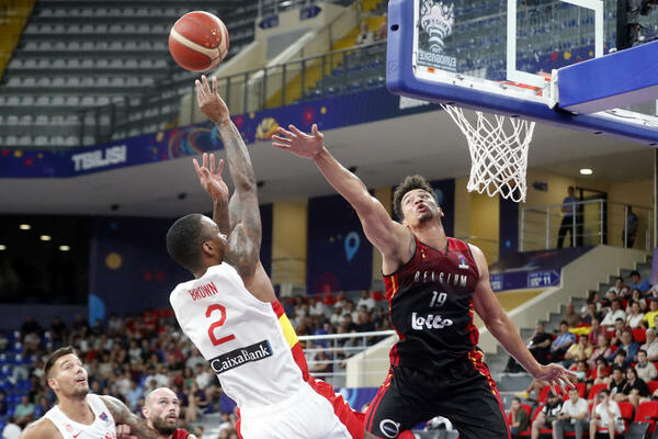 PRVO VELIKO IZNENAĐENJE NA EUROBASKETU: Srpski dželat šokirao svetske šampione!