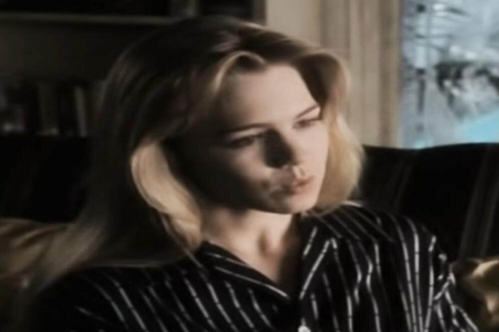 "PREMLADA SAM ZA OVU DIJAGNOZU": Mlada glumica se bori sa TEŠKOM BOLEŠĆU, NE POSTOJI LEK ZA NJU