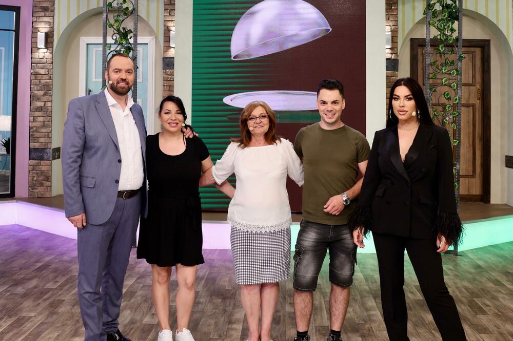 DA LI STE SPREMNI ZA NOVE UZBUDLJIVE PORODIČNE PRIČE? Danas počinje 3. ciklus omiljene emisije MAJKE I SNAJKE!