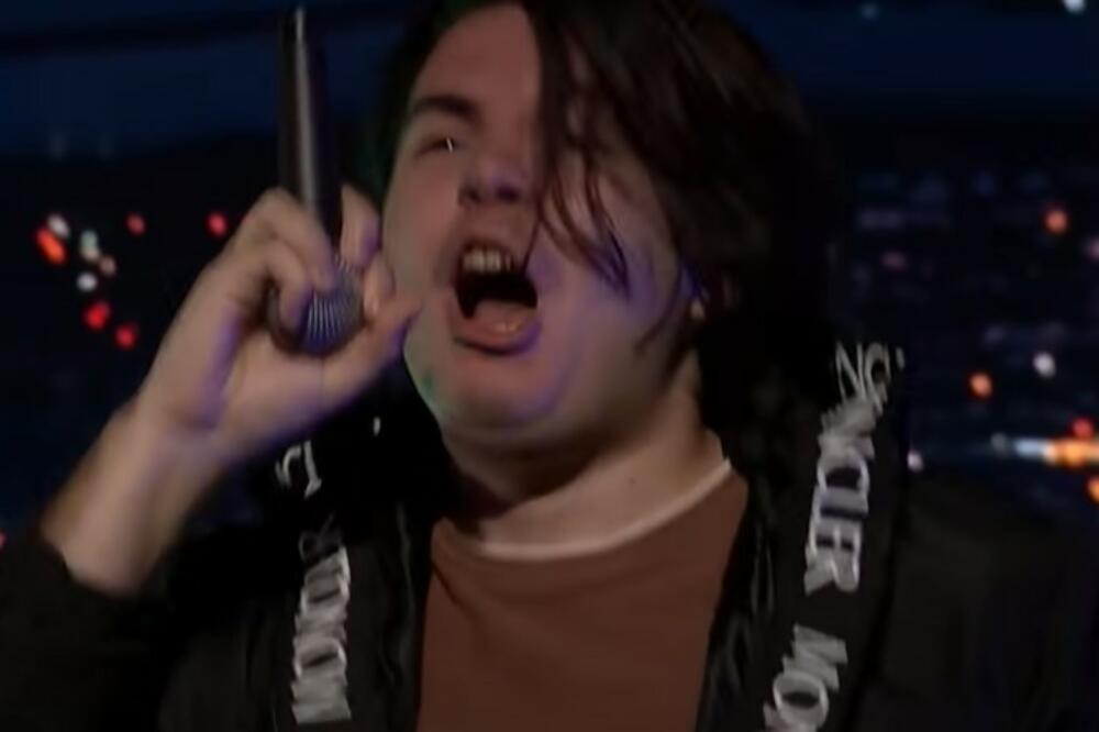 KO JE DEČKO IZ SPOTA KOJI PROZIVA BAKU PRASETA? Ostaćete ŠOKIRANI, pre 5 godina SVI SMO GA GLEDALI NA PINKU!