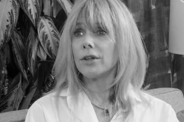 OBJAVILI SKROZ GOLE SLIKE POZNATE GLUMICE: Srbi su nekada uzdisali za njom, a sada će TEK! (FOTO)