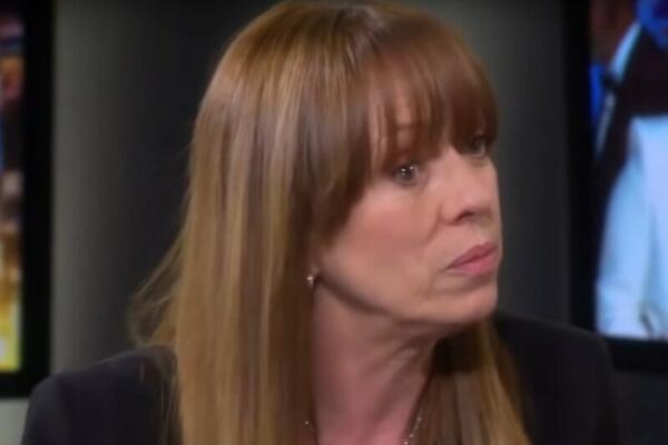 DESET GODINA BILA U VEZI SA OCEM, RADILI ZAJEDNO I OVU STVAR: Ovakvo INTIMNO priznanje GLUMICE niko nije očekivao