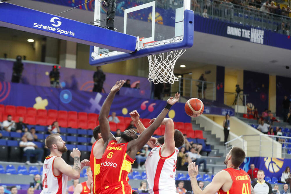 CRNA GORA ODIGRALA NAJGORI MEČ NA PRVENSTVU: Španija protutnjala Tbilisijem, crvena furija sve bliža prvom mestu!