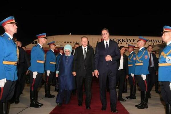 ERDOGAN U BEOGRADU: Vučić mu poželeo dobrodošlicu