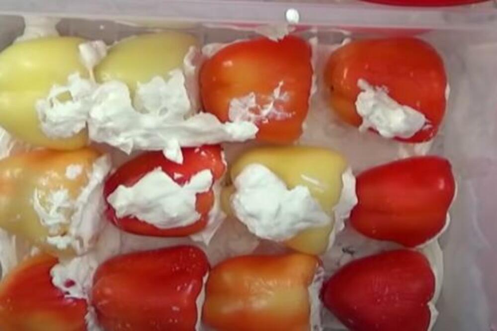 OVAKO SOČNE PAPRIKE U PAVLACI JOŠ NISTE JELI: Od sada ćete ih PRAVITI samo NA 1 NAČIN (RECEPT)