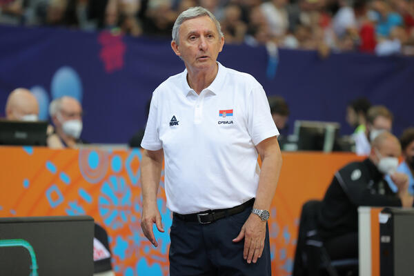 "PEŠIĆ MOŽE DA PRIČA ŠTA GOD HOĆE": Počele varnice, selektor Velike Britanije je imao šta da kaže iskusnijem kolegi