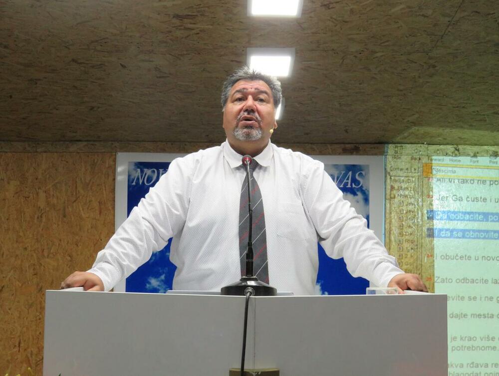 Selim Alijević je vernik od 12 godine, a prvi je pastor Rom na prostoru bivše Jugoslavije